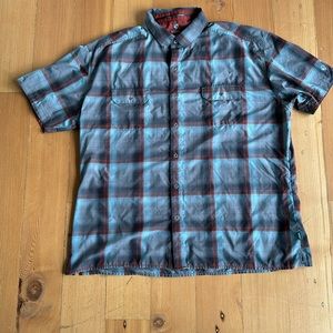 Gently worn Kuhl short sleeve button down shirt. XXL